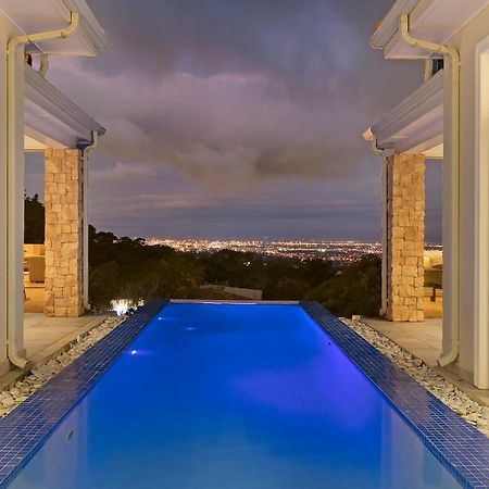 Luxury Serviced Mountain Villa In Constantia Кейптаун Экстерьер фото